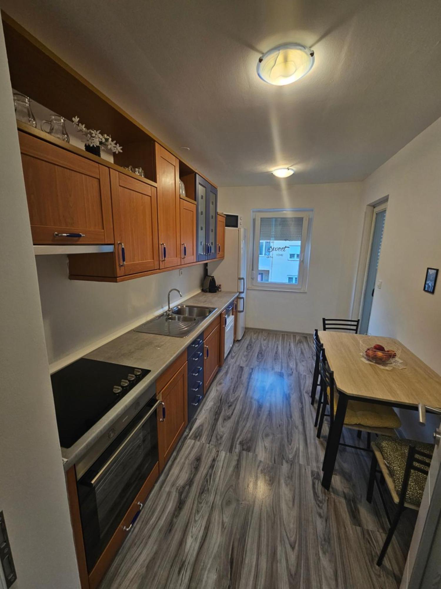 Apartman Smit Umag Exteriör bild