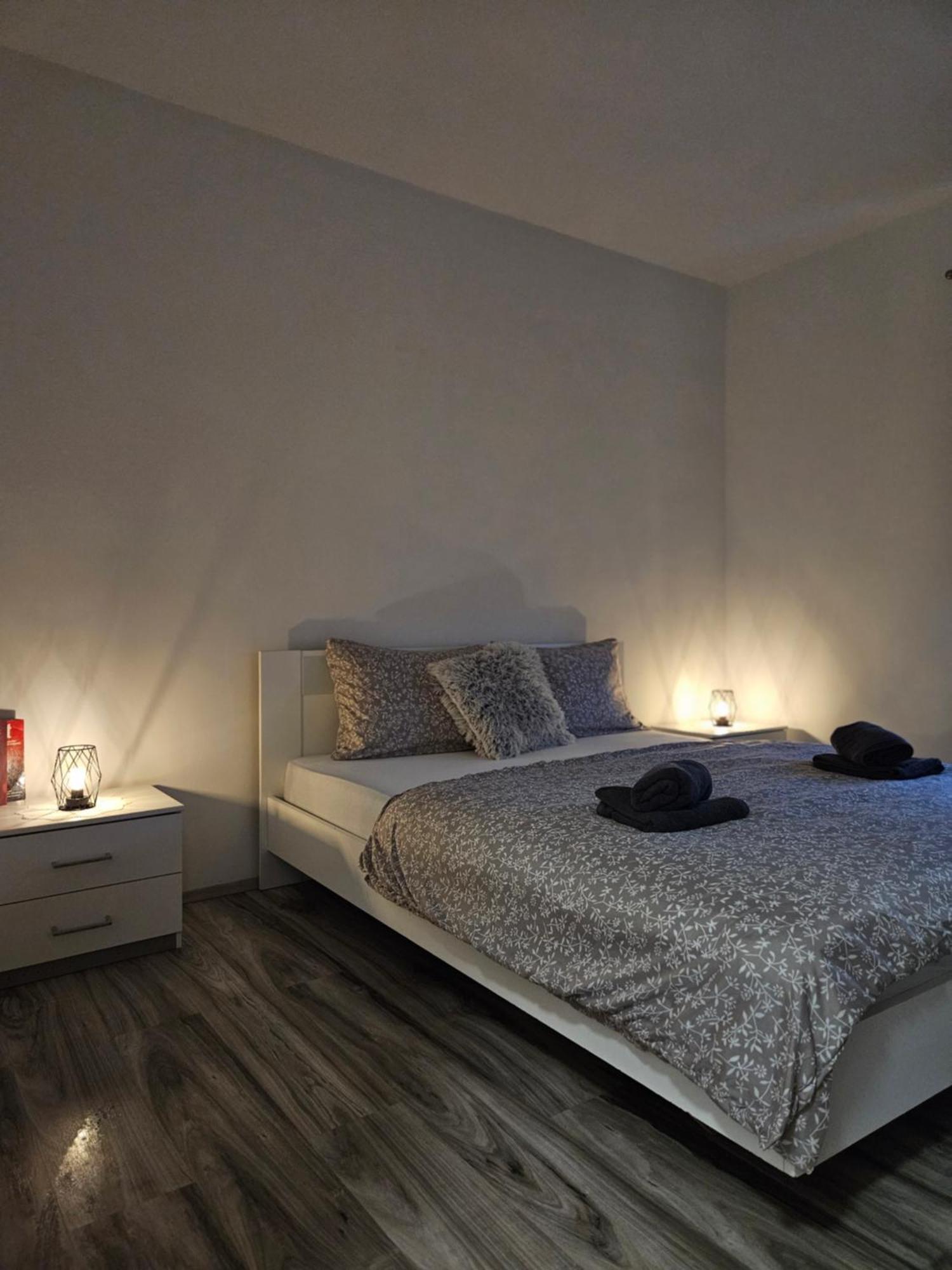 Apartman Smit Umag Exteriör bild